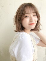 外ハネボブ　アッシュベージュ