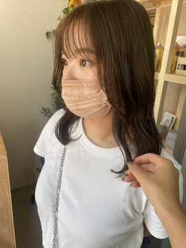 レア(Le’a) 韓国人風　顔まわりレイヤー