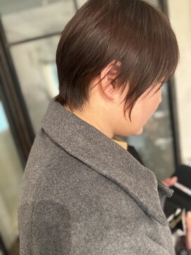 ニーニャ(NINa) 大人短めショートスタイル