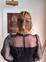 美容室 メザミー MESAMIES ハーフアップボブヘアーお呼ばれヘアアレンジ結婚式二次会20代