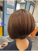 前下がりボブ