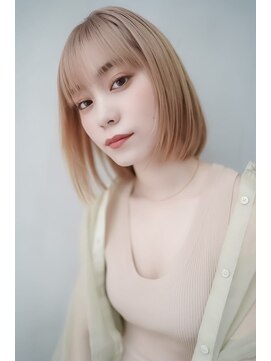 ギークス(GEEKS) 【GEEKS渋谷】ブロンドベージュ/ハイトーンボブ/冬カラー/透明感