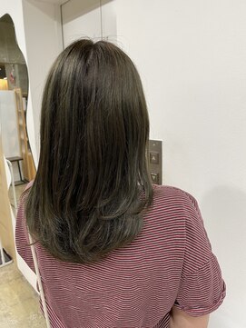 フリーラ 京都河原町三条店(freera) オリーブカラー