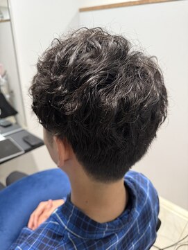 イルミ(iLUMi) iLUMi　×　メンズパーマ