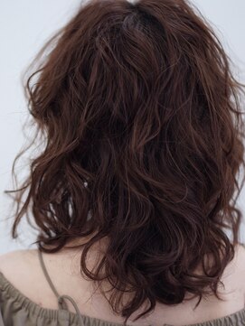 ベロニカ ゆるふわパーマミデイアム癖毛風大人パーマ 【白髪染め】