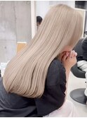 ハイライトカラーミルクティーベージュレイヤーカット