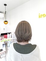 イロアイ(iro I)&nbsp;ミルクティーベージュ×ショートウルフ