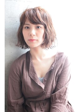 ファム(FAM) ウェーブボブ