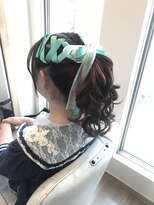 ロカット サロン(Roquat Salon)&nbsp;ポニーテールリボンアレンジ【ヘアアレンジ　立川/立川南/袴】