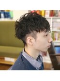 モヒカンラインにツイストパーマみたいなウネウネを。