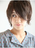 【アキ☆ウルフスタイル立体感を生かした艶髪ショートデザイン】