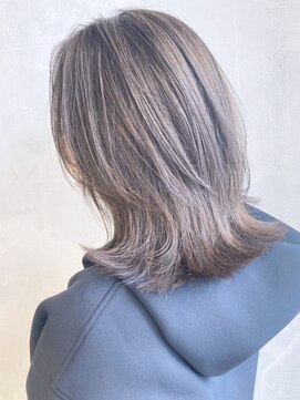 アイティー バイ アルバム 中野店(IT by ALBUM) グレージュレイヤー_ホワイトアッシュエアリーミディ_ba317072