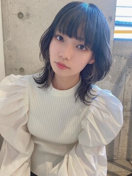 ルービック 枚方(Rubik's) 外ハネエアリーウルフヘア×透明感グレージュ×インナーカラー