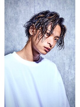 ルートバイドット 町田店(root by dot.) センターパート/ツイストスパイラル/スキンフェード[町田]