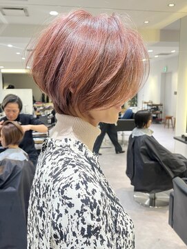 アンド ストーリーズ(&STORIES) 前下がりショート/前髪/絶壁解消/小顔効果/30代/40代【橋本】