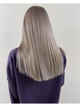 【世界一傷ませない】カット+FIBREPLEX+潤い艶カラー+TR￥14900