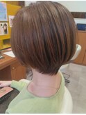 キレイなシルエットのショートボブ