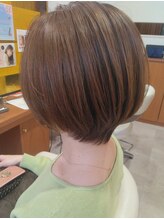 アメイジングヘアー 千歳店(AMAZING HAIR) キレイなシルエットのショートボブ