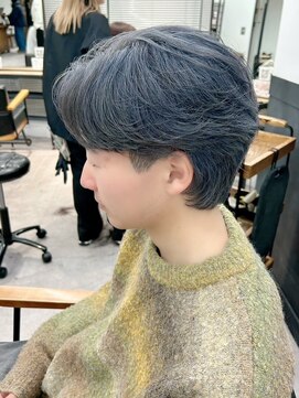 ネオリーブ クーロ メゾン 横浜(Neolive curro Maison) 韓国センターパート×毛流れフェザーパーマ[メンズ]