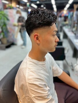 カーニー 北千住(kearny) メンズカットパーマ/ニュアンスパーマ/フェザーパーマ[北千住]