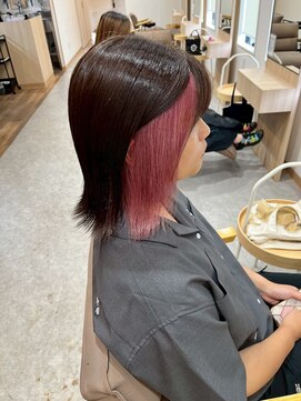 アパートメントヘアー インナーカラー/佐賀/ピンクカラー/ケアブリーチ/ハイトーン