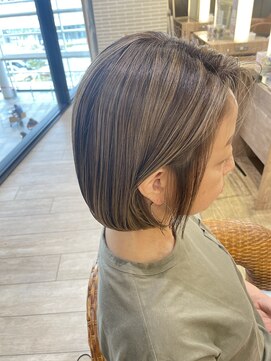 ニューヨークニューヨーク パピオス明石店(NYNY Mothers) 白髪を活かすクールハイライト