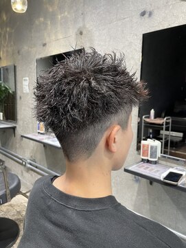 ライズ 綾瀬店(RISE) 刈り上げと強めのツイストで夏仕様！ジェットハードツイスト！！