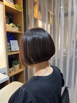 アンボス(Ambos) 丸みのあるショートボブ!