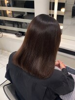 インフィス(INFIS)&nbsp;パサつくエイジング毛を縮毛矯正で艶髪ストレートへ