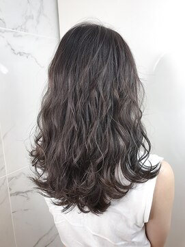 アヴァンス 広島本通店(AVANCE.) ラベンダーアッシュ×セミロングスタイル