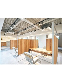 大人の女性が求める、自然な美しさを引き出すヘアサロン”Janna grow”日常を忘れる至福のサロンタイムを。