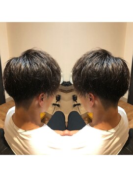 チルアウト(CHILL OUT) カリアゲショート