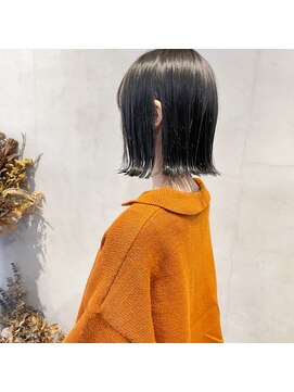 ミント(mint) 切りっぱなしボブ/外ハネボブ/ボブ/グレー/ブルージュ