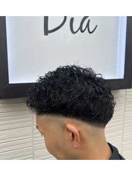 ディア(Dia) パーマ×フェードスタイル
