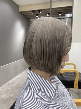 ジゼル 博多筑紫口店(GiseL) ホワイトグレー【かじ】/ GiseL筑紫口@kaji_de_experiences