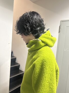 ローエ バイ デコ(Rohe by DECO) [伽羅]カットとパーマでキマる！メンズウルフパーマ