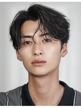 オーシャントーキョーオーバー 渋谷(OCEAN TOKYO OVER) 韓国センターパートコンマバングフェザーパーマニュアンスパーマ