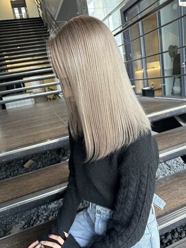 ロンドルピナス 小倉(Lond Lupinus) ミディアムヘア暗めカラー/デザインカラー/フェイスフレーミング