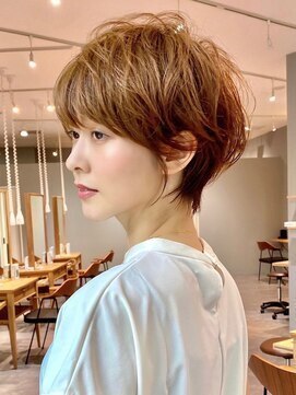 ビューブルー 亀戸錦糸町(VIEW BLUE) 黒髪オリーブグレー小顔ココアベージュ大人ショートボブパーマ