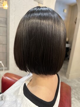 アトリエクレット(Atelier Courette) 切りっぱなしボブ