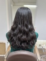 アピッシュ シェリ(apish cherie)&nbsp;コテ巻き風パーマしっかりめデジタルパーマ