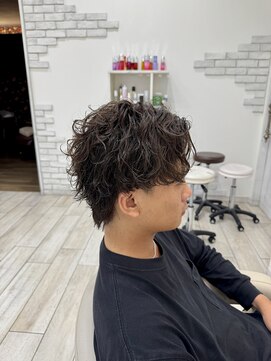 ロンド ラマ 岐阜(Lond bla-ma) センターパートウルフ×無造作シャドウパーマ【Lond伊藤メンズ】