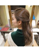 グランボーテクラシック(GrandBeaute classic)&nbsp;ロングヘアーハーフアップ