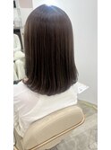 内巻きミディアムスタイル