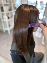 エルメ 鈴鹿(erme)&nbsp;髪質改善bikakuストレートでダメージ毛をまとまる艶髪へ◎