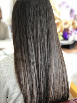 アズーリ ビューティ ワークス(AZZURRI Beauty Works) 艶ストレート