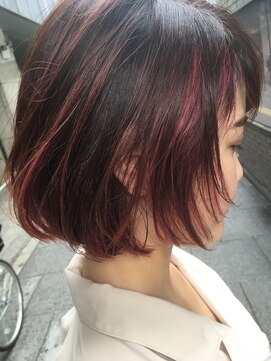 トレヴァーデルチザン(TREVOR DE'RTISAN) 王道ボブ×インナーピンク