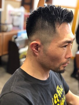 ボヌール ヘアーワークス(Bonheur hair works) クラシカルスキンフェード×ポマードスタイル×