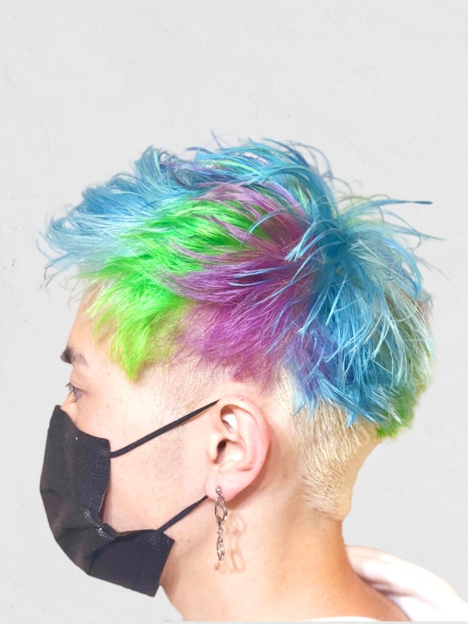 ソフトツーブロックフェザーマッシュくせ毛風レインボーヘアー ソフトツーブロックフェザーマッシュくせ毛風レインボーヘアー