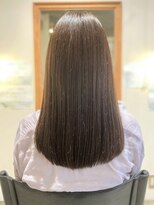 ヘアードレッシングショップ サロ(Hair Dressing Shop Salo) ぱつっとロング×シアーベージュ